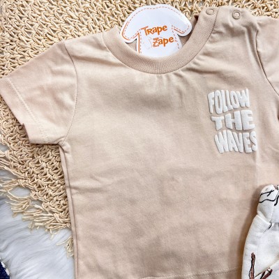 Conj. Camiseta Follow The Waves e Bermuda em Linho Coqueiros Coloridos - Creme